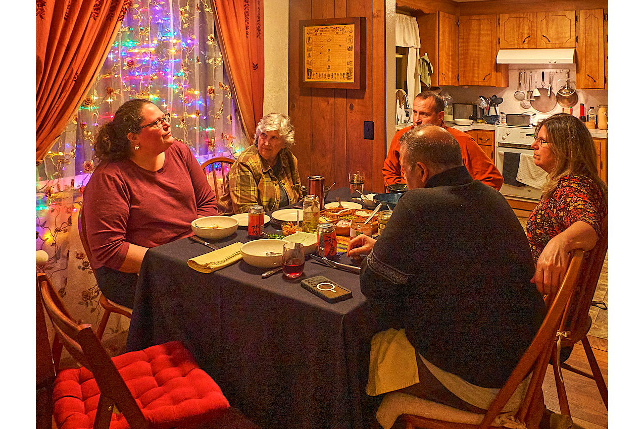 25.1.11_FamilyDinner