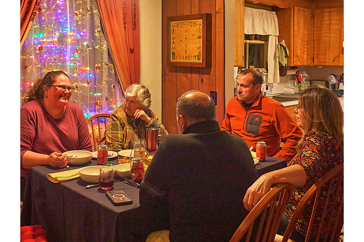 25.1.11_FamilyDinner