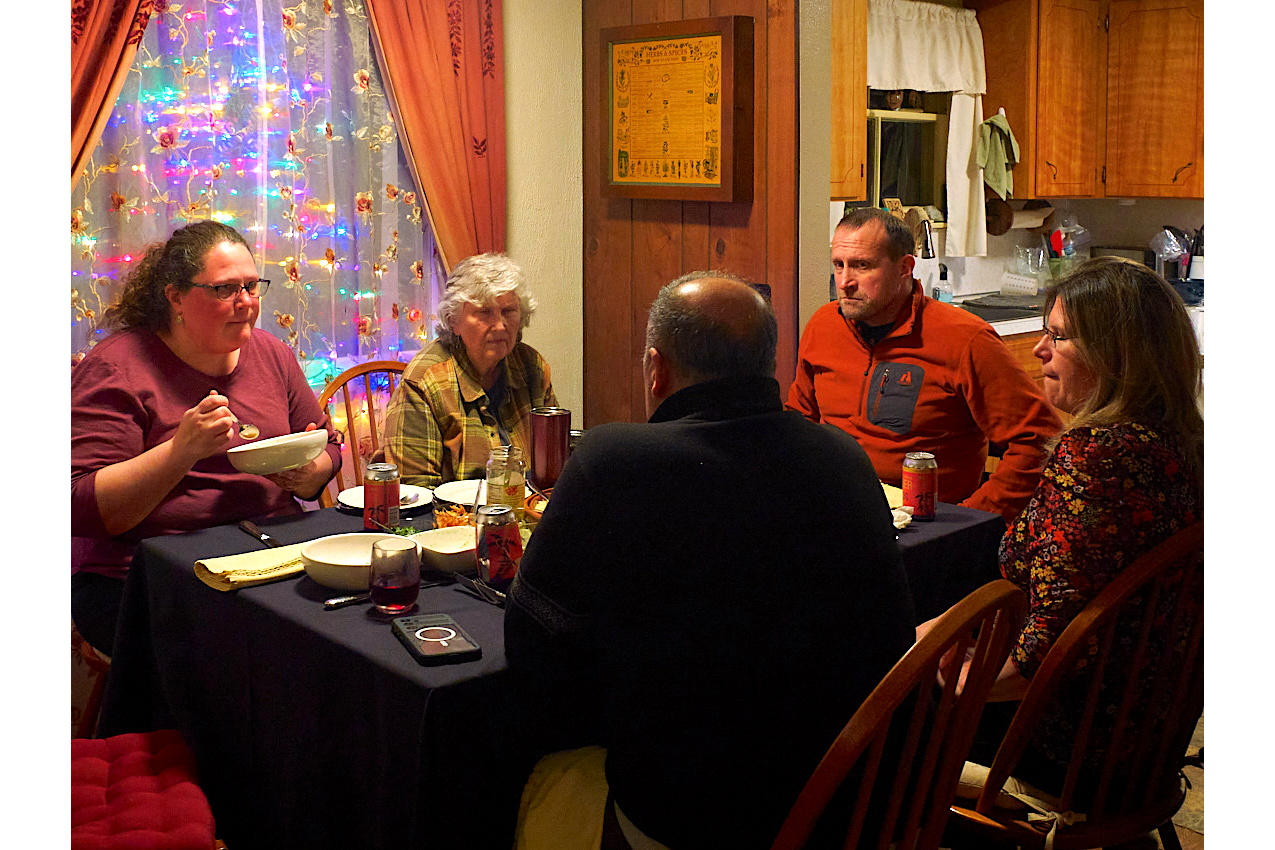 25.1.11_FamilyDinner